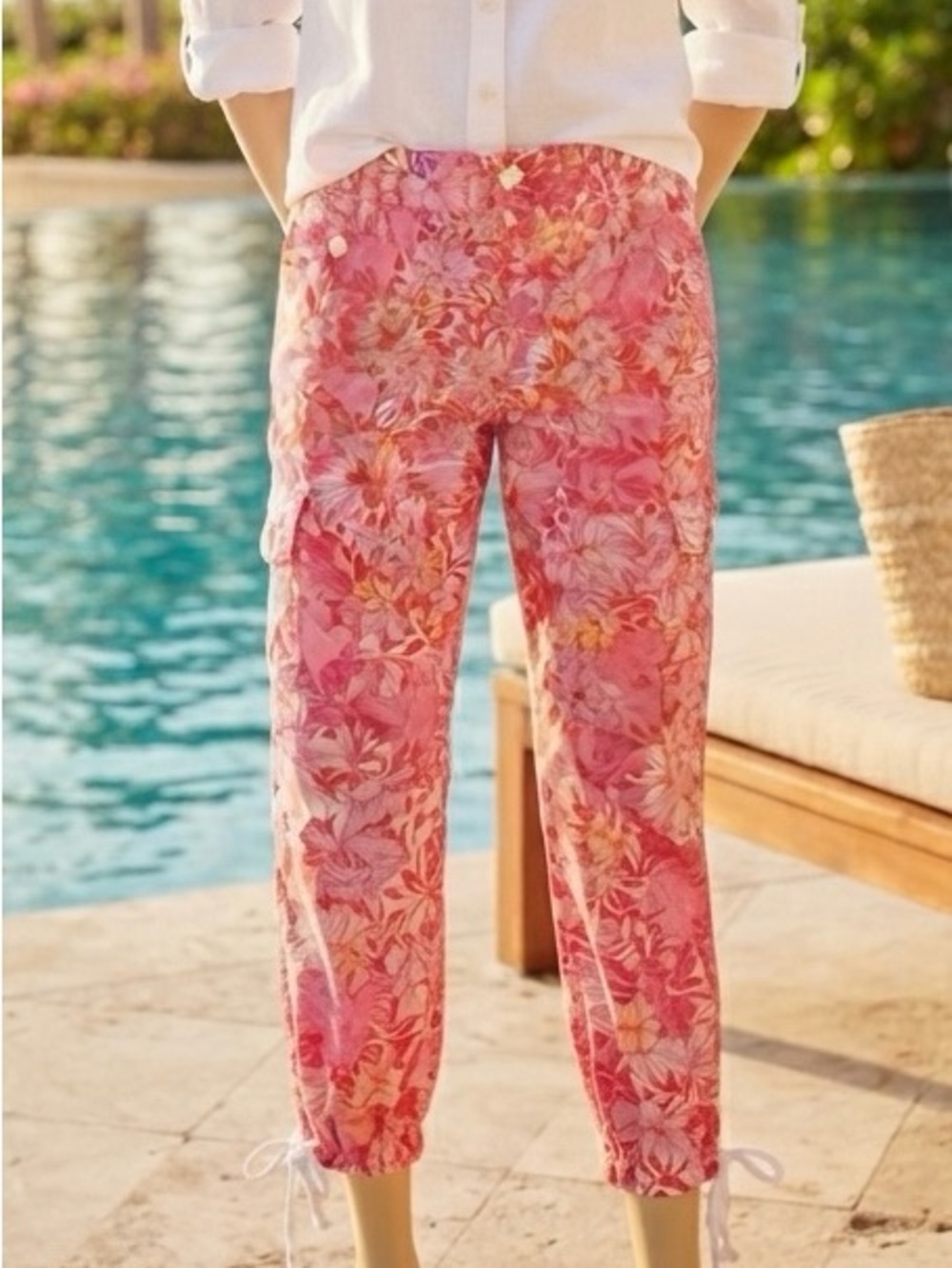 Caribbean Joe Pink Floral Cargo Crop Pants Size 10